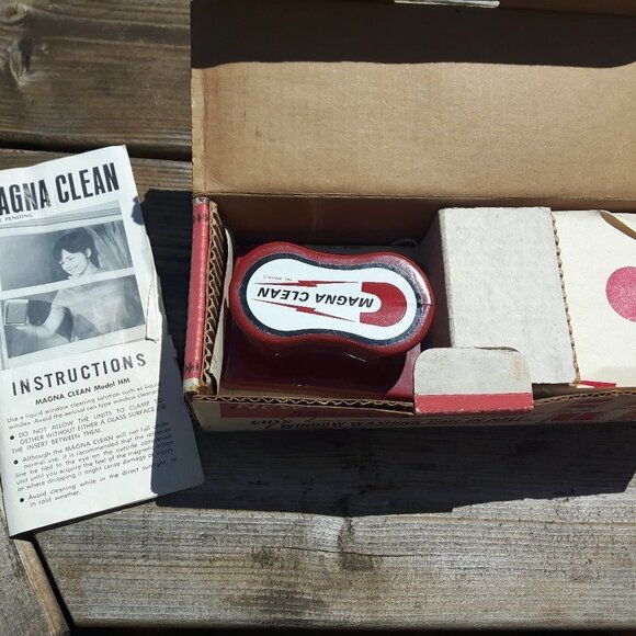 Vintage Magna Clean Window Cleaning Kit in Original - Picture 5 of 5